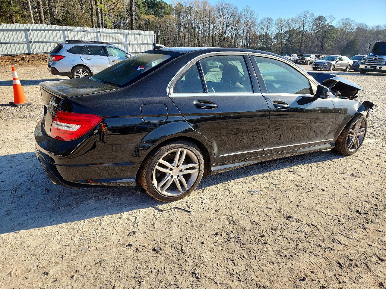 2012 Mercedes-benz C 300 4matic Black vin: WDDGF8BB4CR192166