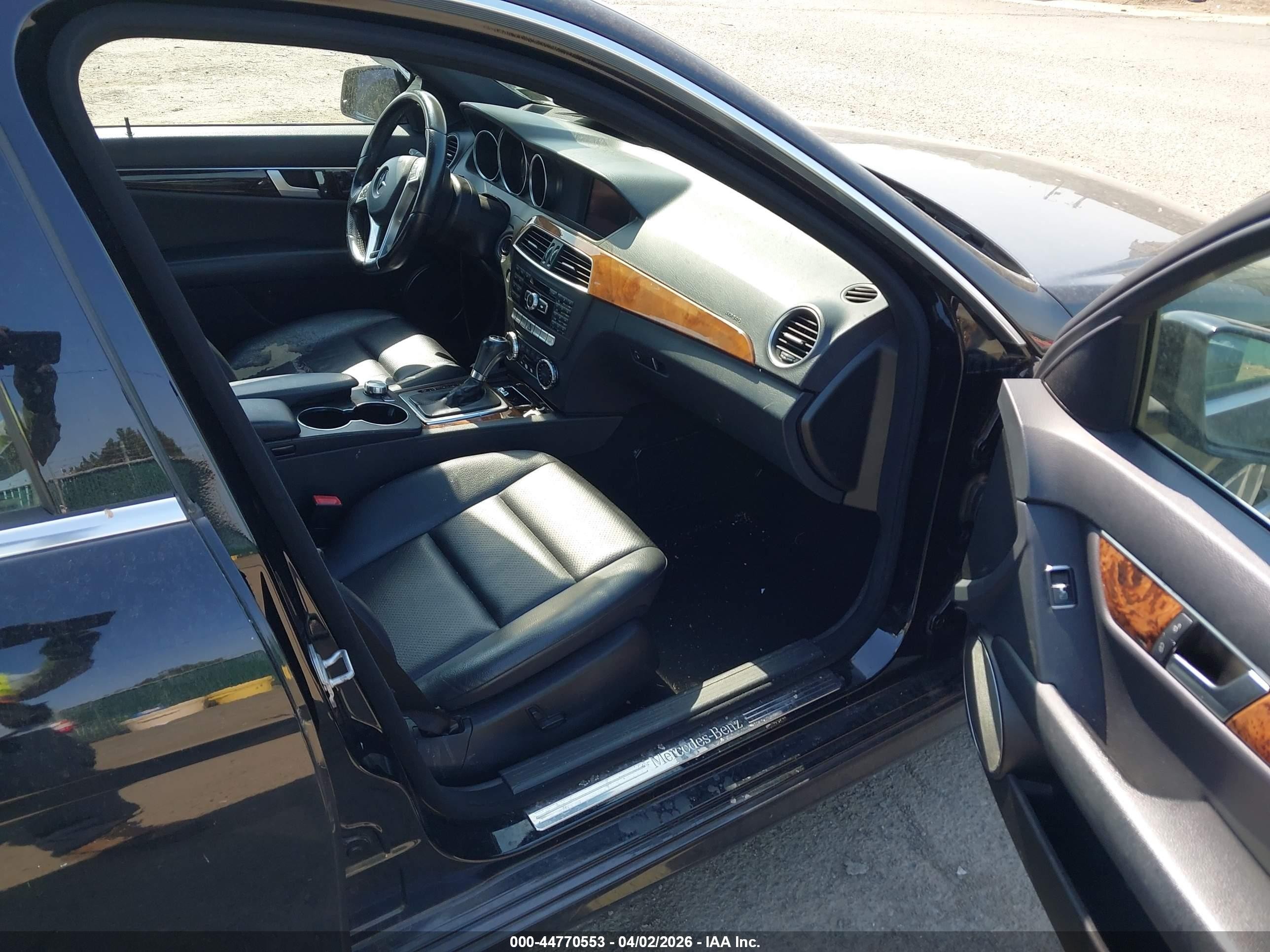 2012 Mercedes-benz C 300 Sport 4matic Black vin: WDDGF8BB4CR193222