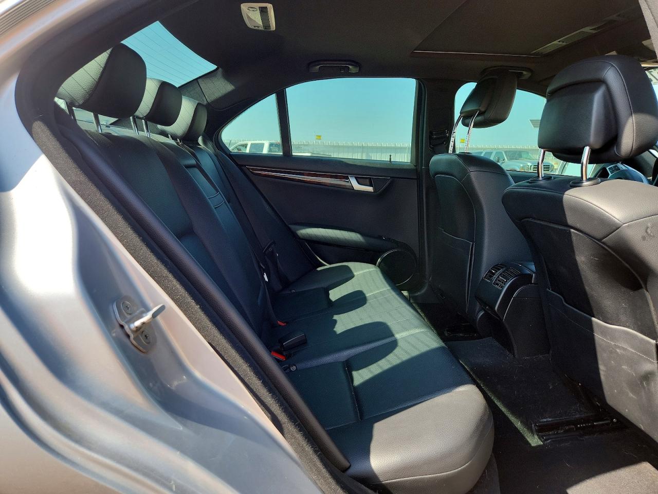 2012 Mercedes-benz C 300 4matic Silver vin: WDDGF8BB4CR193575