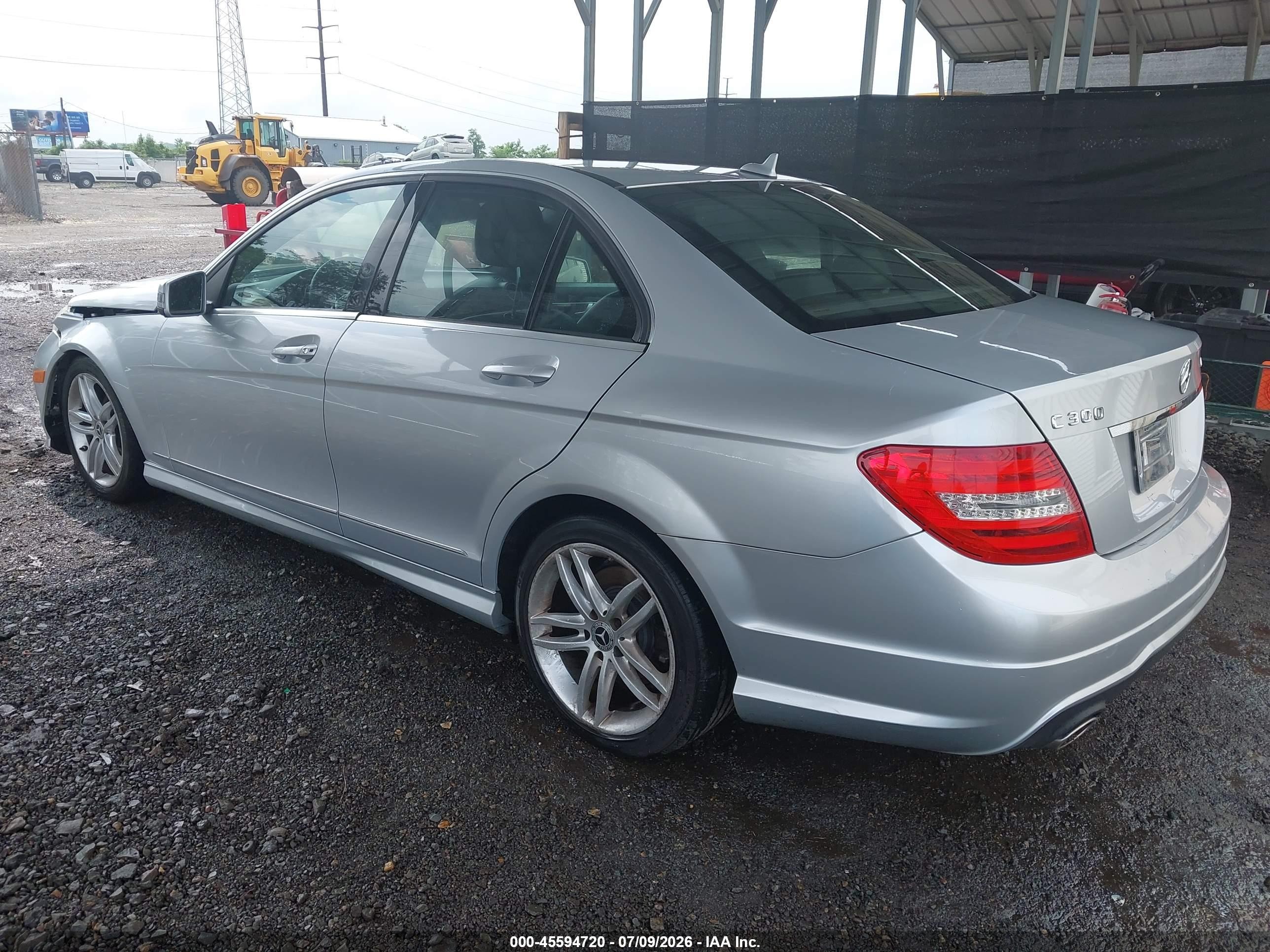 2012 Mercedes-benz C 300 Sport 4matic Silver vin: WDDGF8BB4CR229233