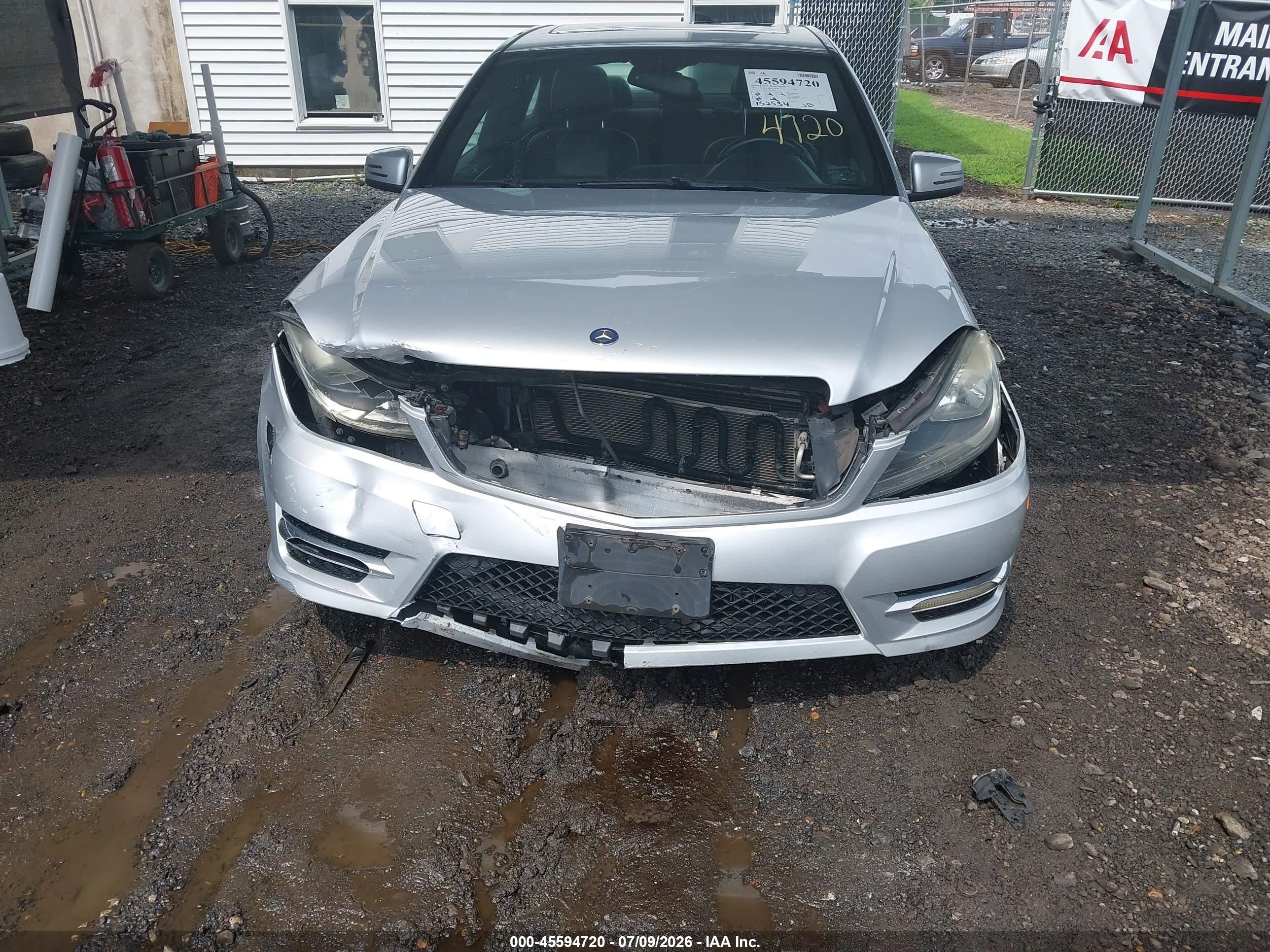 2012 Mercedes-benz C 300 Sport 4matic Silver vin: WDDGF8BB4CR229233