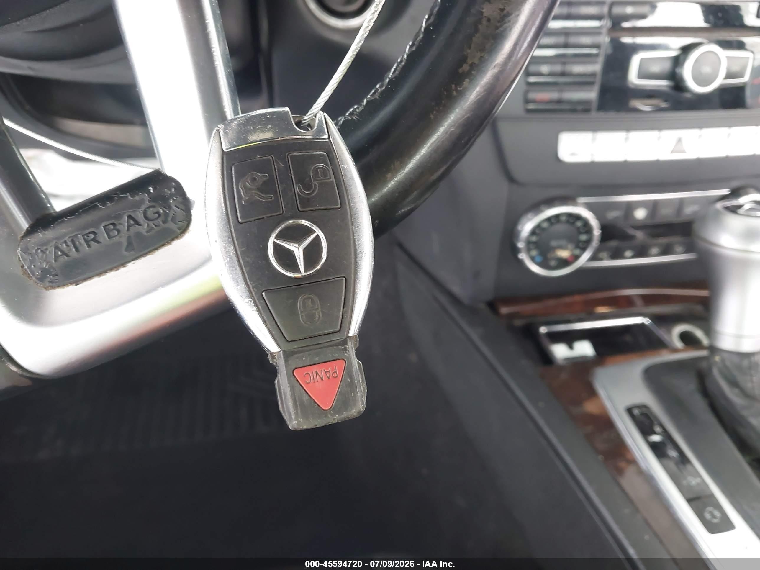 2012 Mercedes-benz C 300 Sport 4matic Silver vin: WDDGF8BB4CR229233