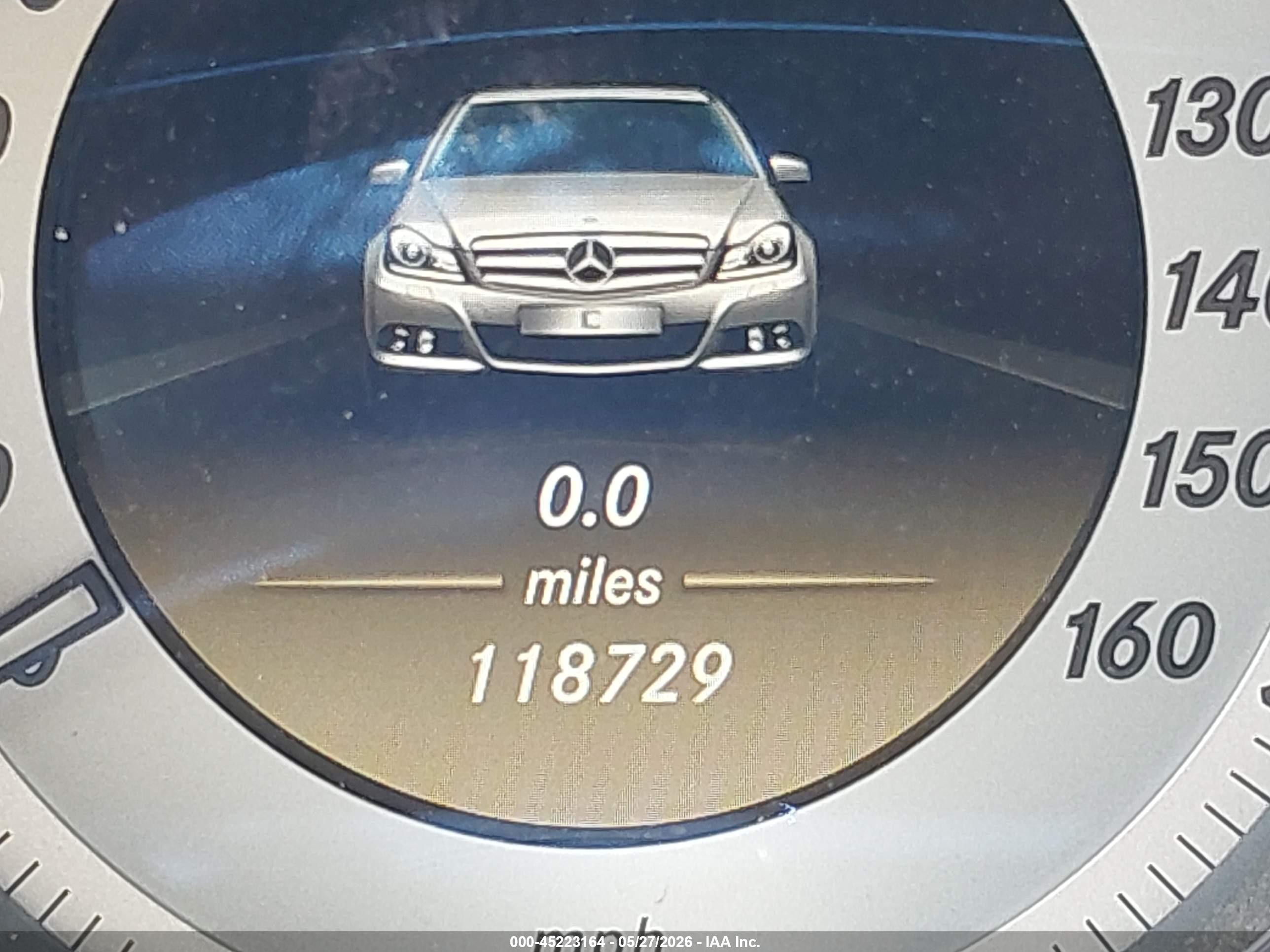 2012 Mercedes-benz C 300 Luxury 4matic White vin: WDDGF8BB4CR229281