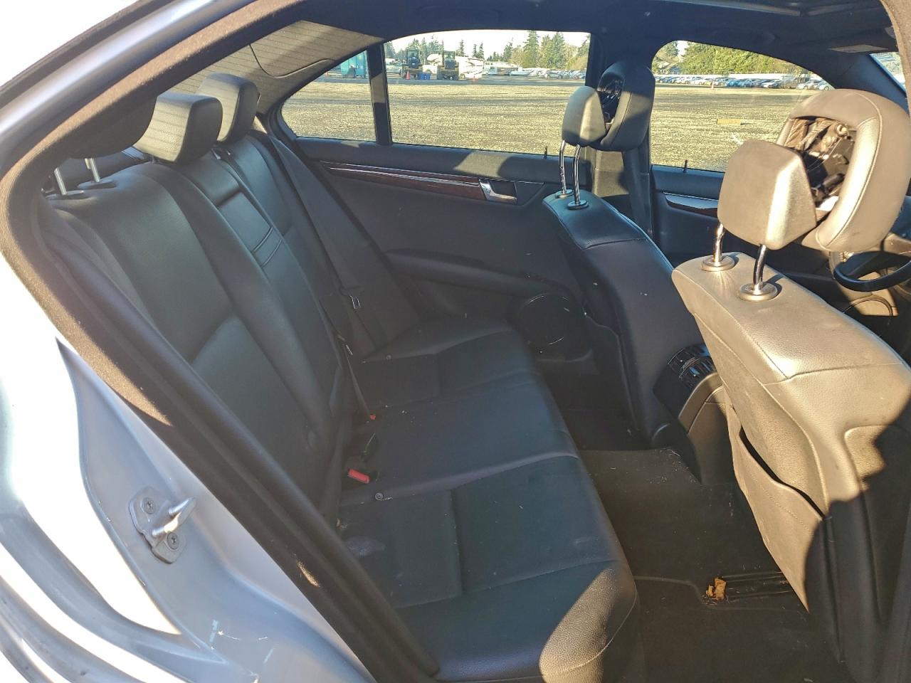 2010 Mercedes-benz C 300 4matic Silver vin: WDDGF8BB5AF401638