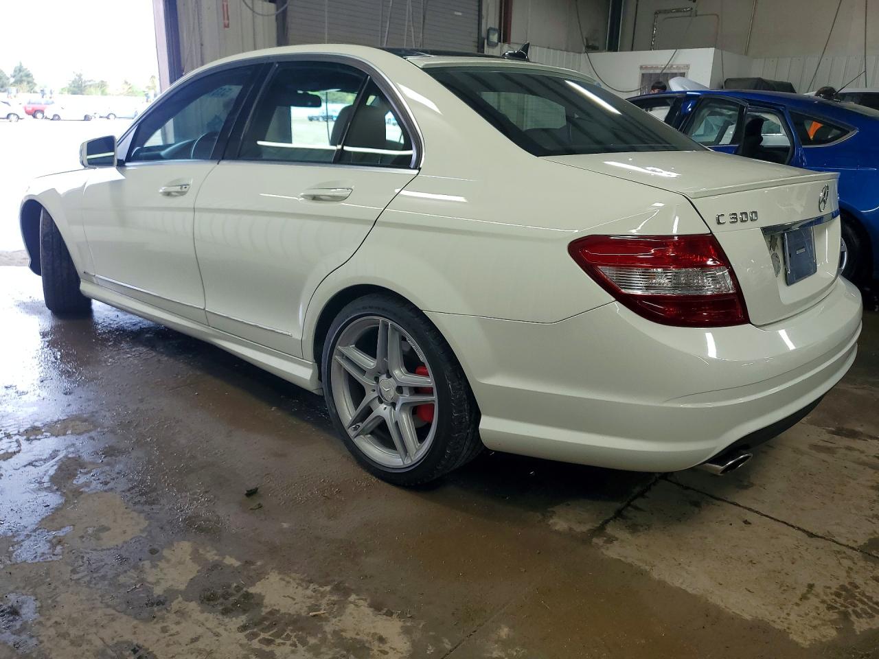 2011 Mercedes-benz C 300 4matic White vin: WDDGF8BB5BR149048