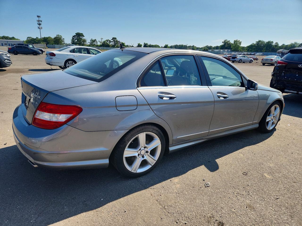 2011 Mercedes-benz C 300 4matic Silver vin: WDDGF8BB5BR159532