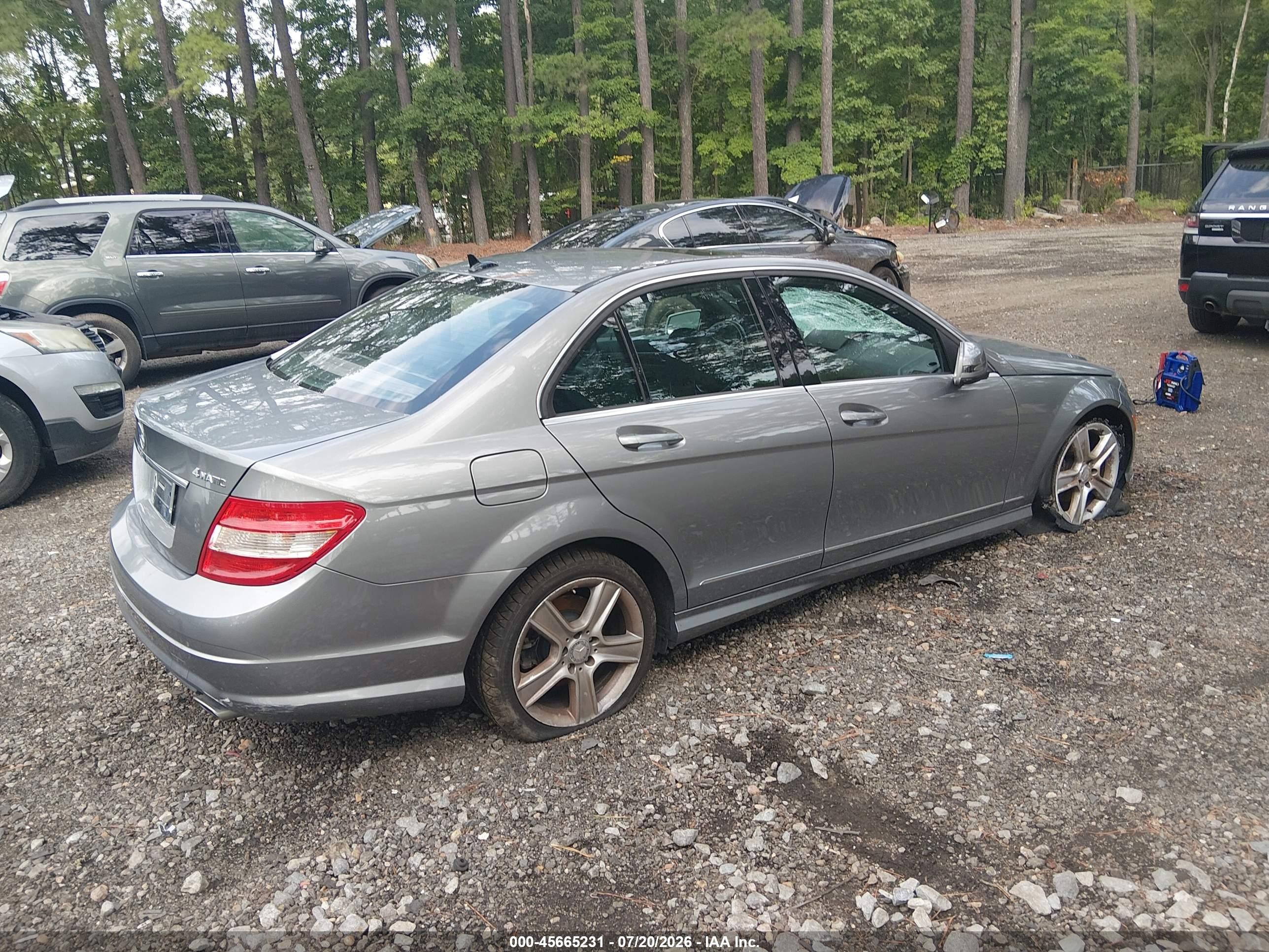 2011 Mercedes-benz C 300 Luxury 4matic/sport 4matic Серебряный vin: WDDGF8BB5BR163533