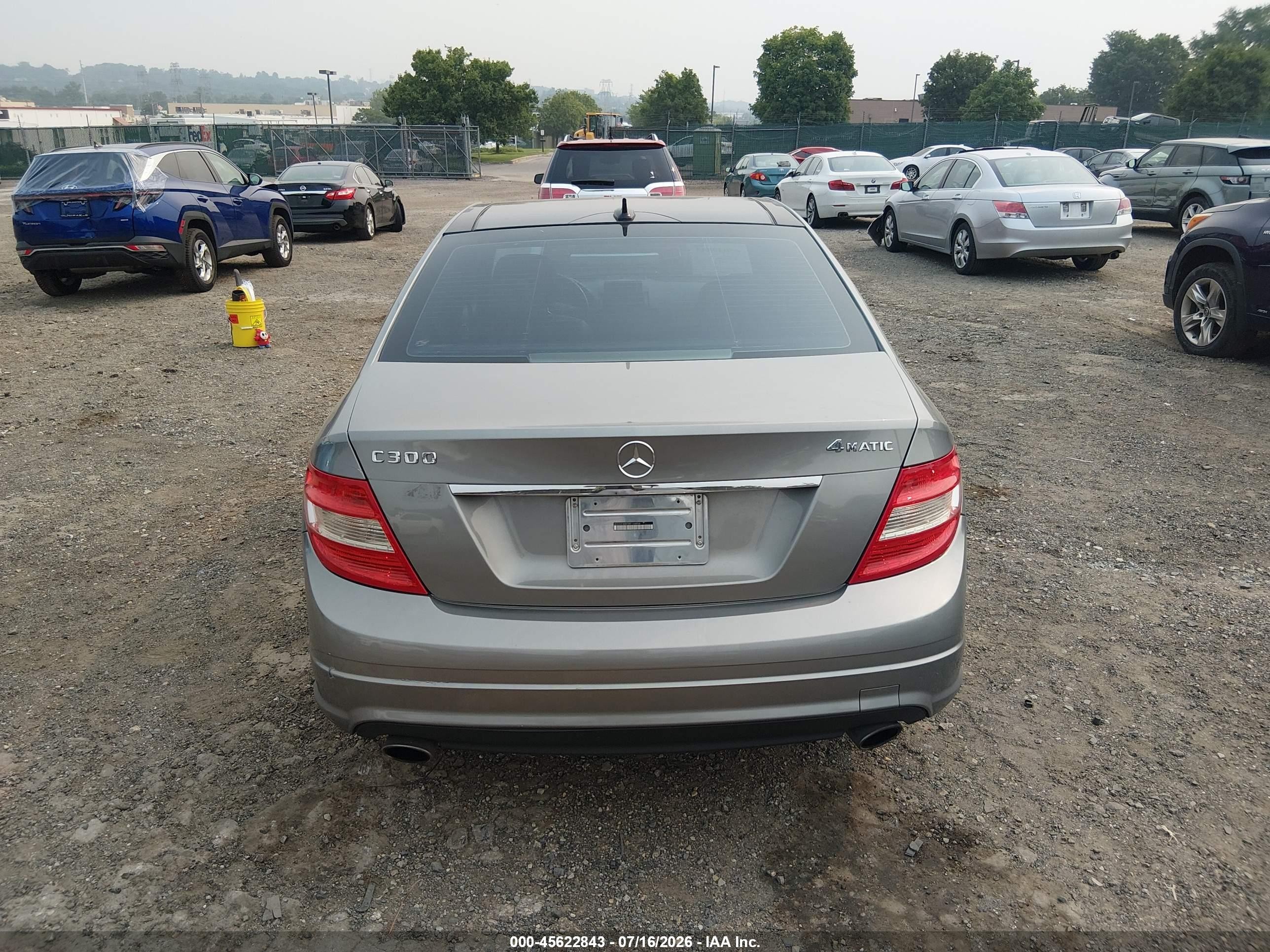 2011 Mercedes-benz C 300 Sport 4matic Silver vin: WDDGF8BB5BR164858