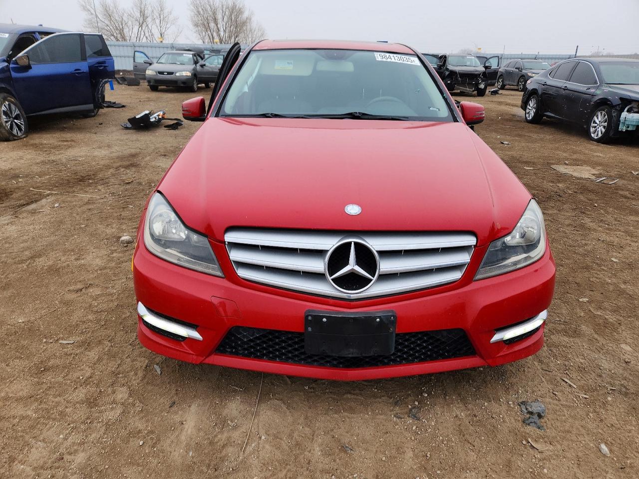 2012 Mercedes-benz C 300 4matic Красный vin: WDDGF8BB5CA619319