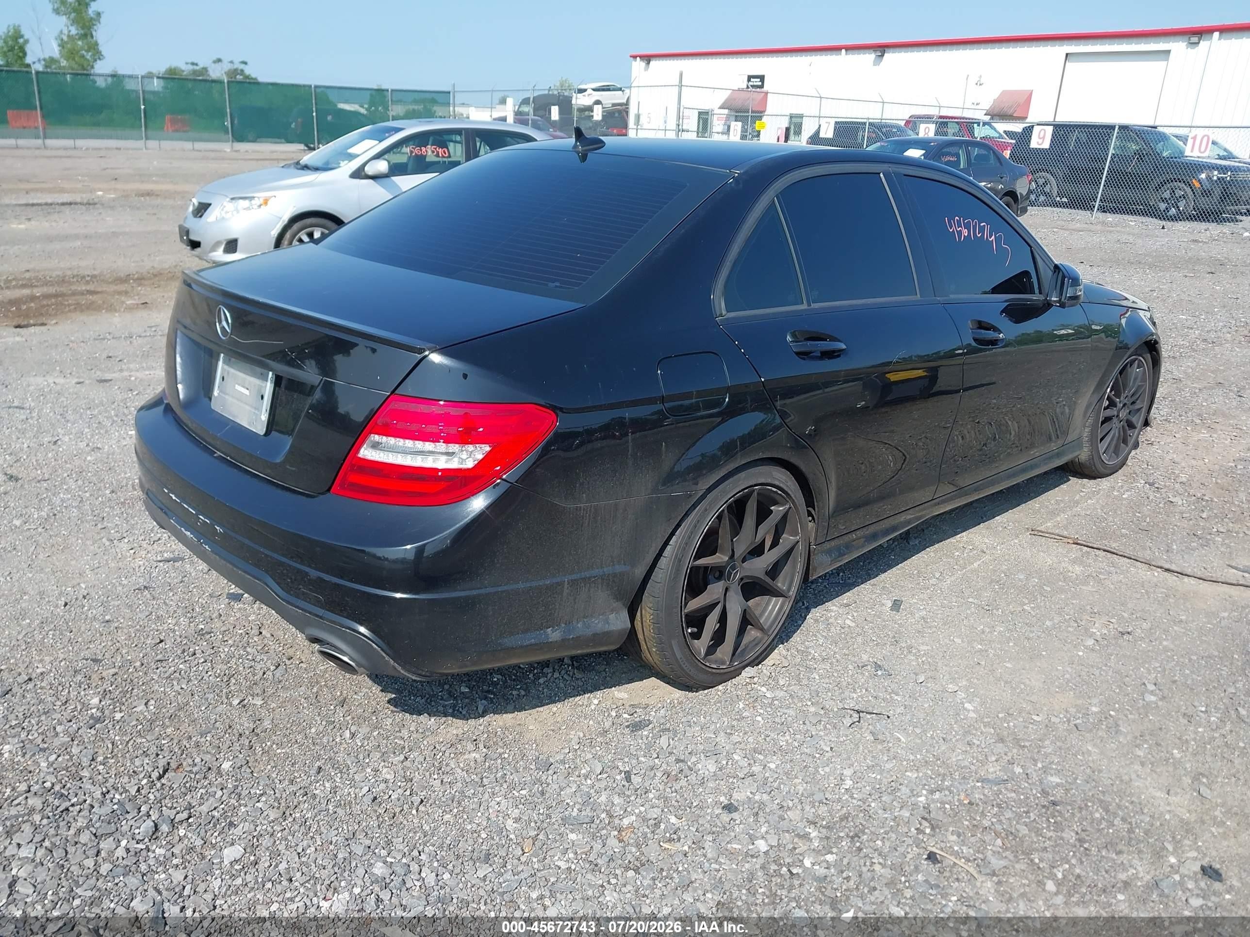 2012 Mercedes-benz C 300 Luxury 4matic/sport 4matic Black vin: WDDGF8BB5CR193259