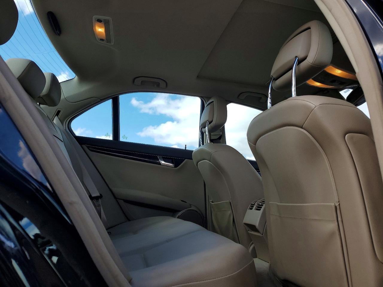 2010 Mercedes Benz C 300 4matic Black vin: WDDGF8BB6AF377544