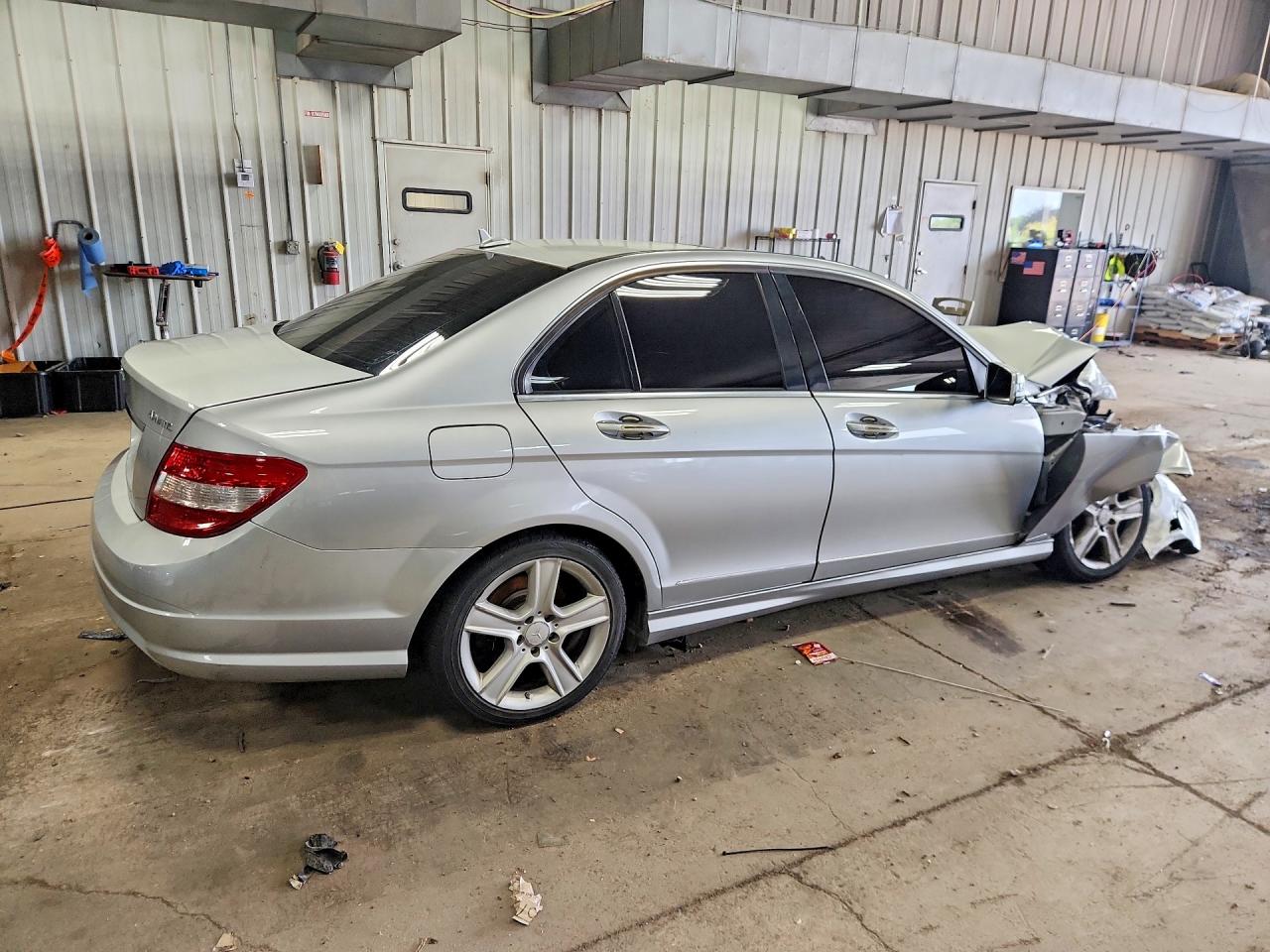 2010 Mercedes-benz C 300 4matic Silver vin: WDDGF8BB6AF474629