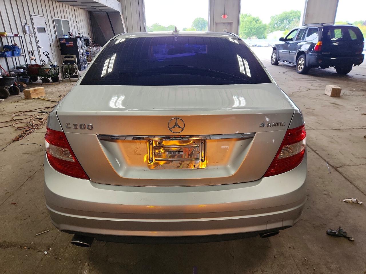 2010 Mercedes-benz C 300 4matic Silver vin: WDDGF8BB6AF474629