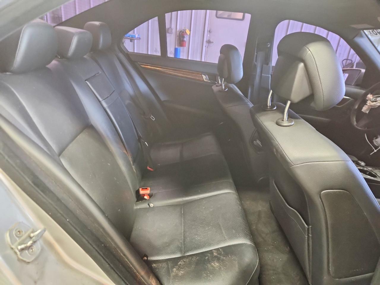 2010 Mercedes-benz C 300 4matic Silver vin: WDDGF8BB6AF474629
