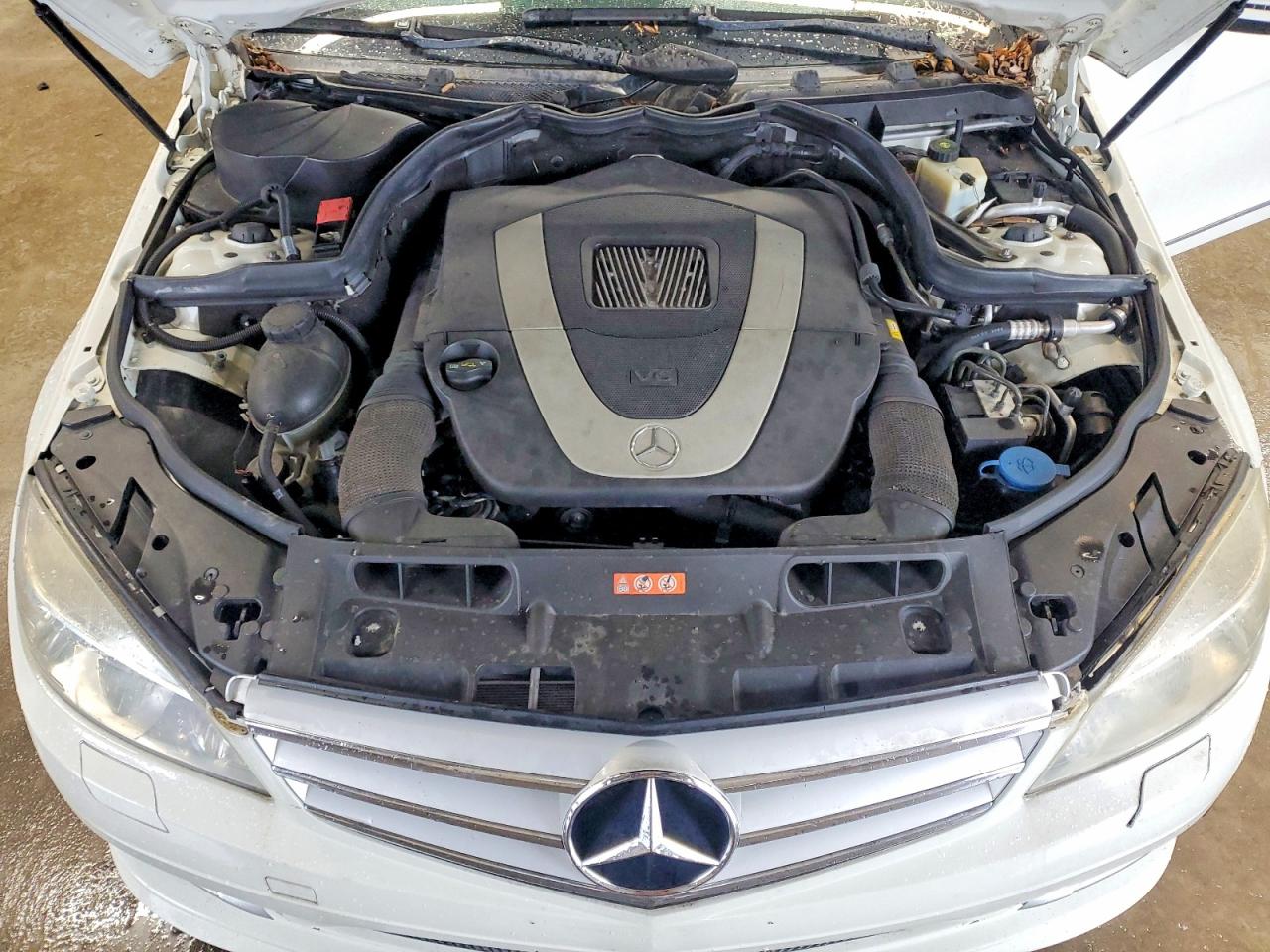 2010 Mercedes-benz C 300 4matic White vin: WDDGF8BB6AR088081