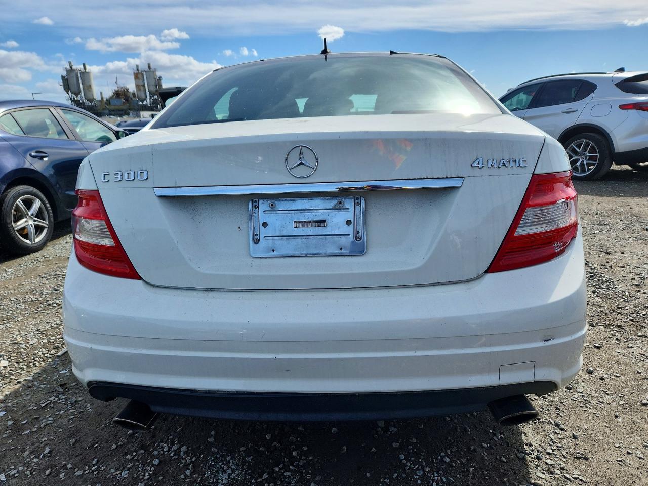 2010 Mercedes-benz C 300 4matic Белый vin: WDDGF8BB6AR092633