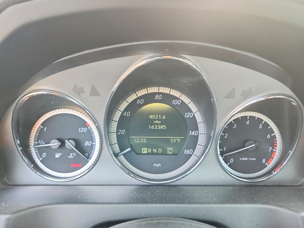 2010 Mercedes-benz C 300 4matic Белый vin: WDDGF8BB6AR092633