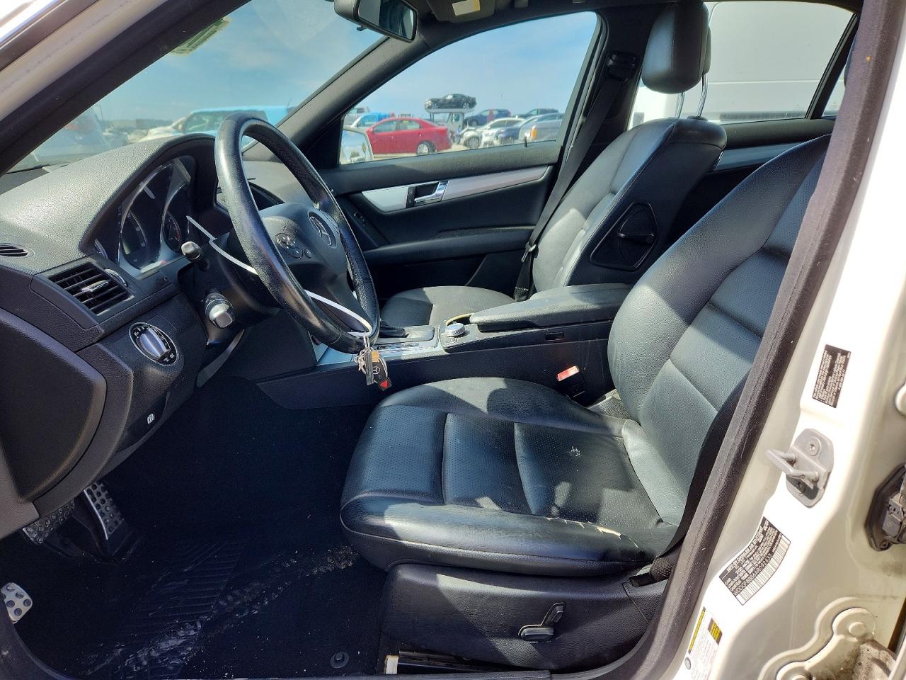 2010 Mercedes-benz C 300 4matic Белый vin: WDDGF8BB6AR092633
