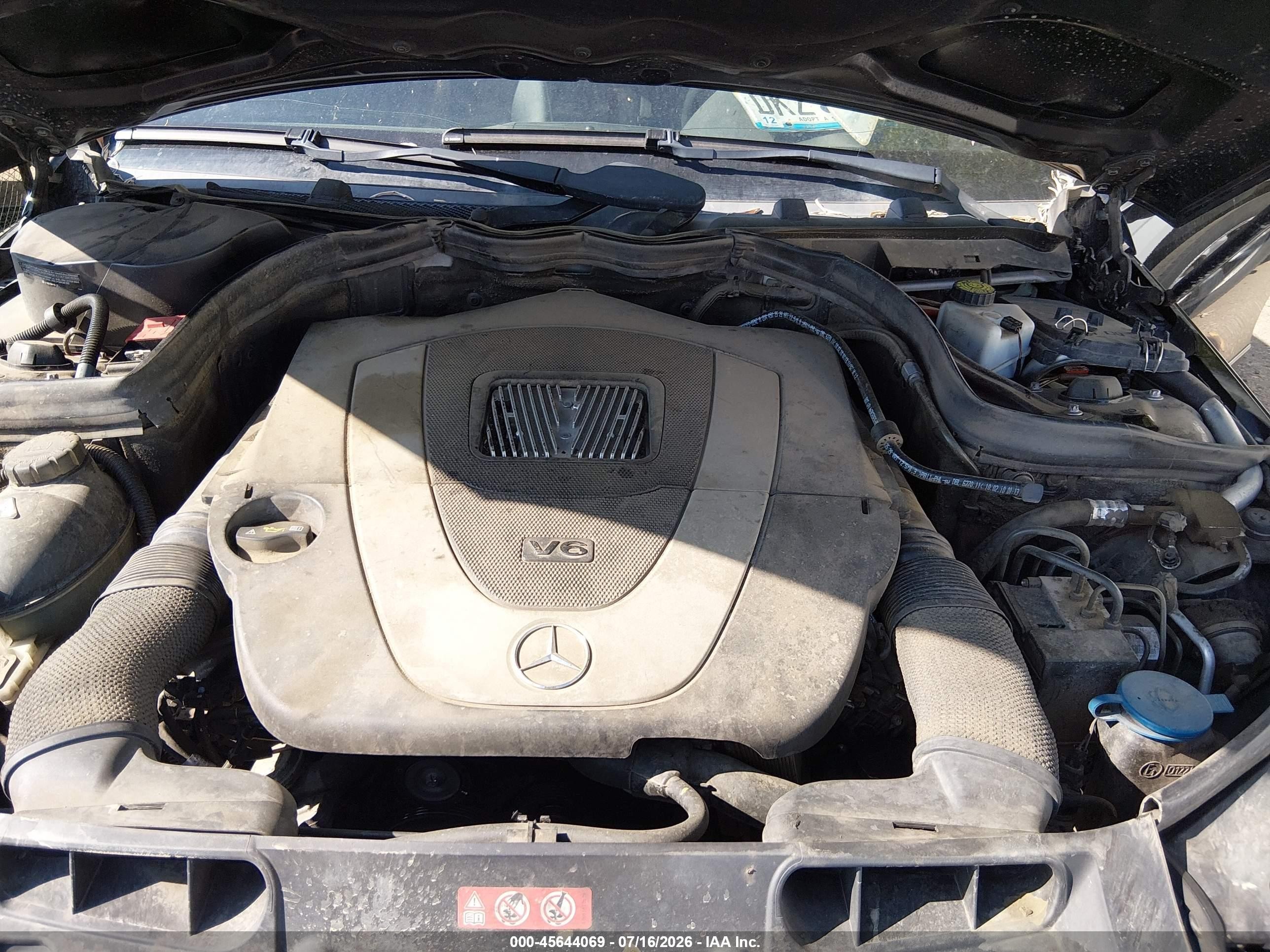 2010 Mercedes-benz C 300 Sport 4matic Black vin: WDDGF8BB6AR126182