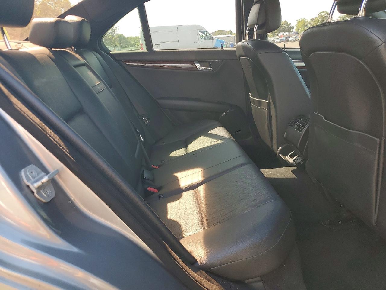 2011 Mercedes-benz C 300 4matic Silver vin: WDDGF8BB6BR148751
