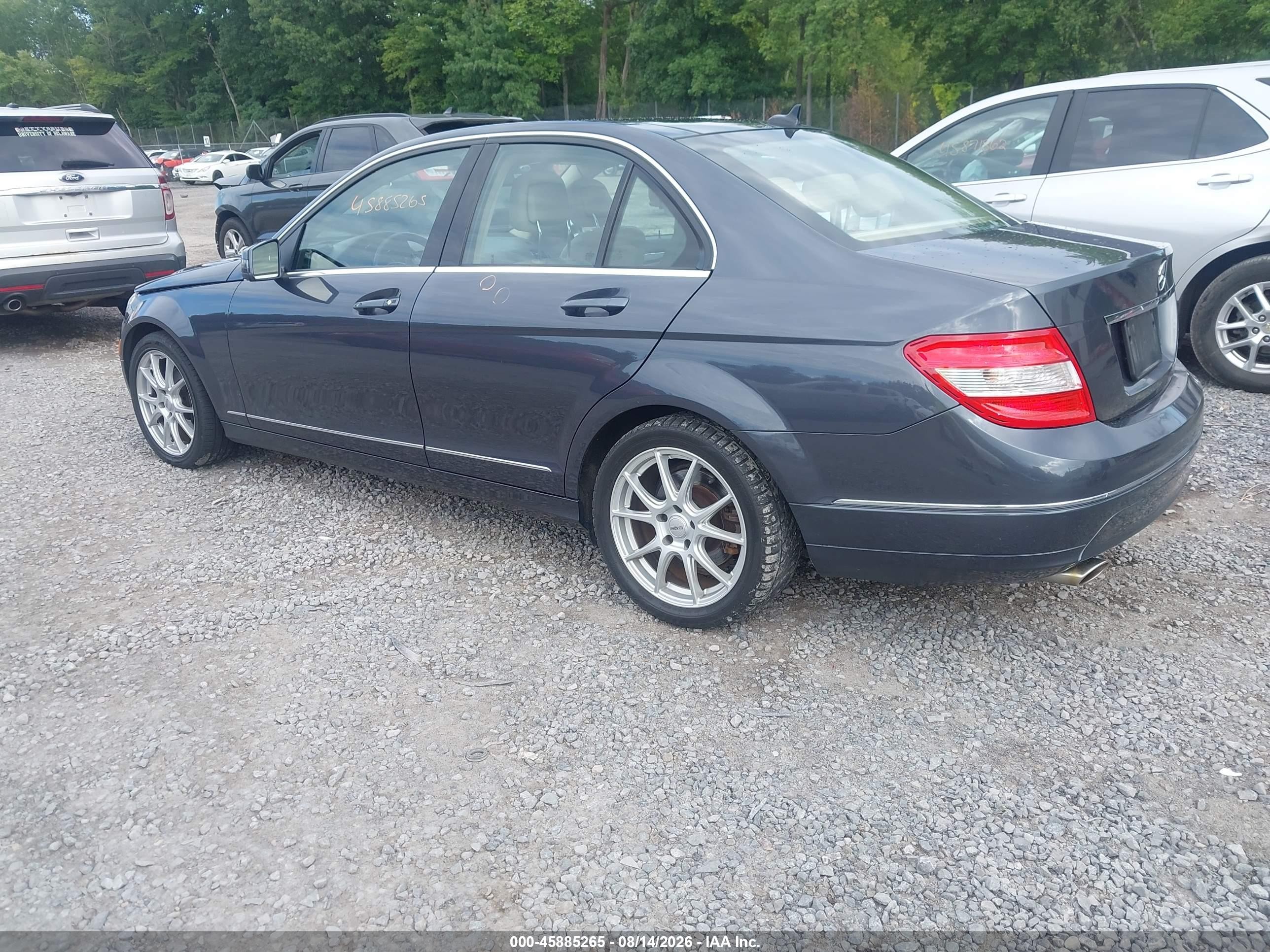 2011 Mercedes-benz C 300 Luxury 4matic/sport 4matic Черный vin: WDDGF8BB6BR150080