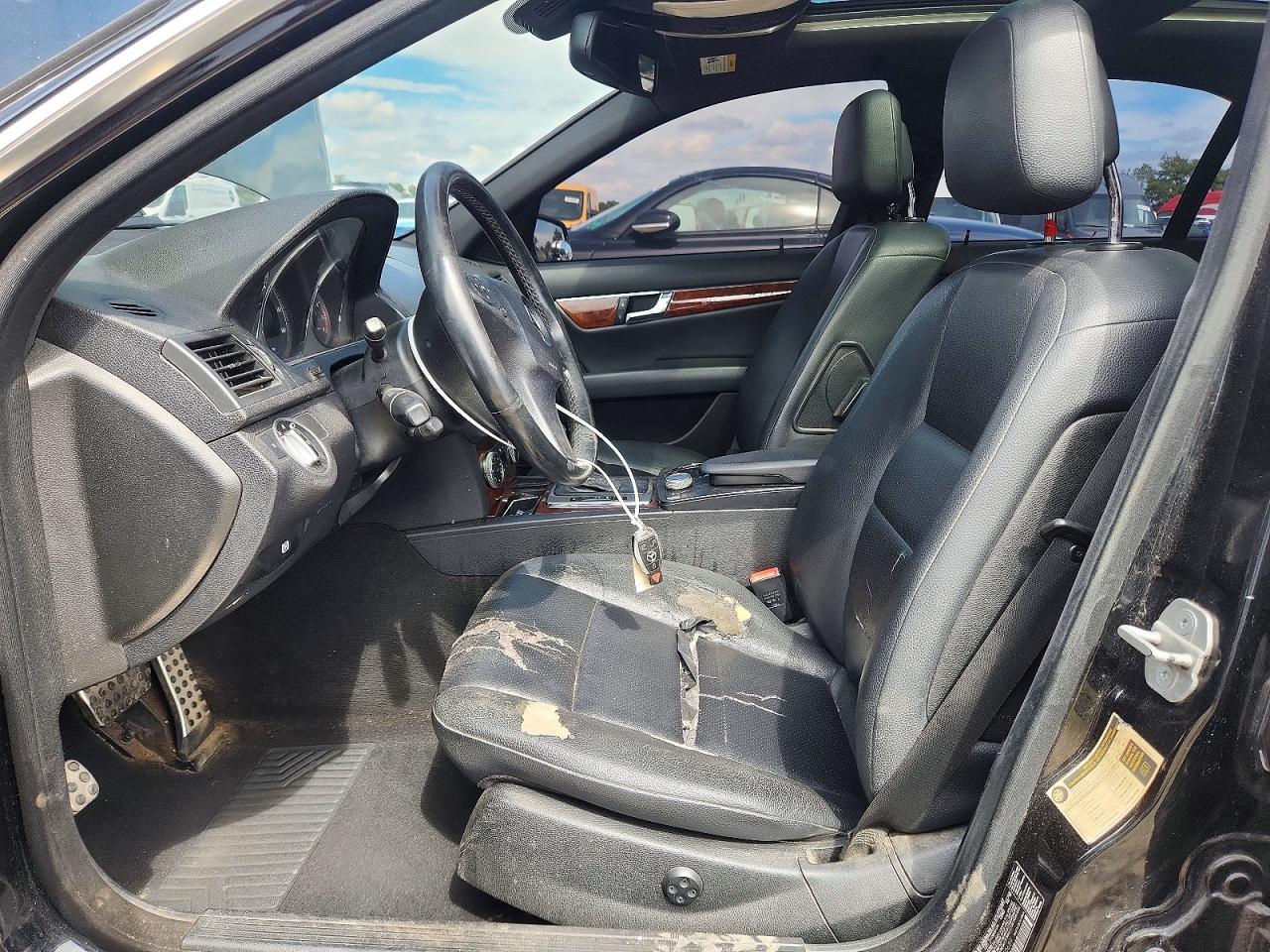 2011 Mercedes-benz C 300 4matic Black vin: WDDGF8BB6BR150659