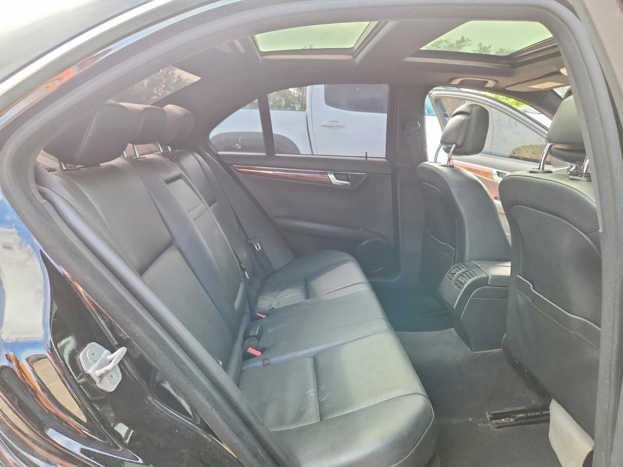 2011 Mercedes-benz C 300 4matic Black vin: WDDGF8BB6BR150659
