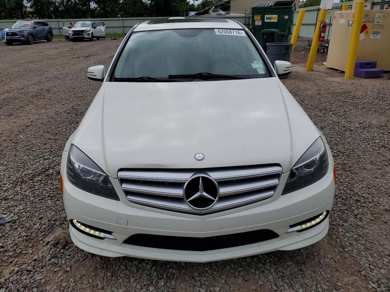 2011 Mercedes-benz C 300 4matic White vin: WDDGF8BB6BR153156