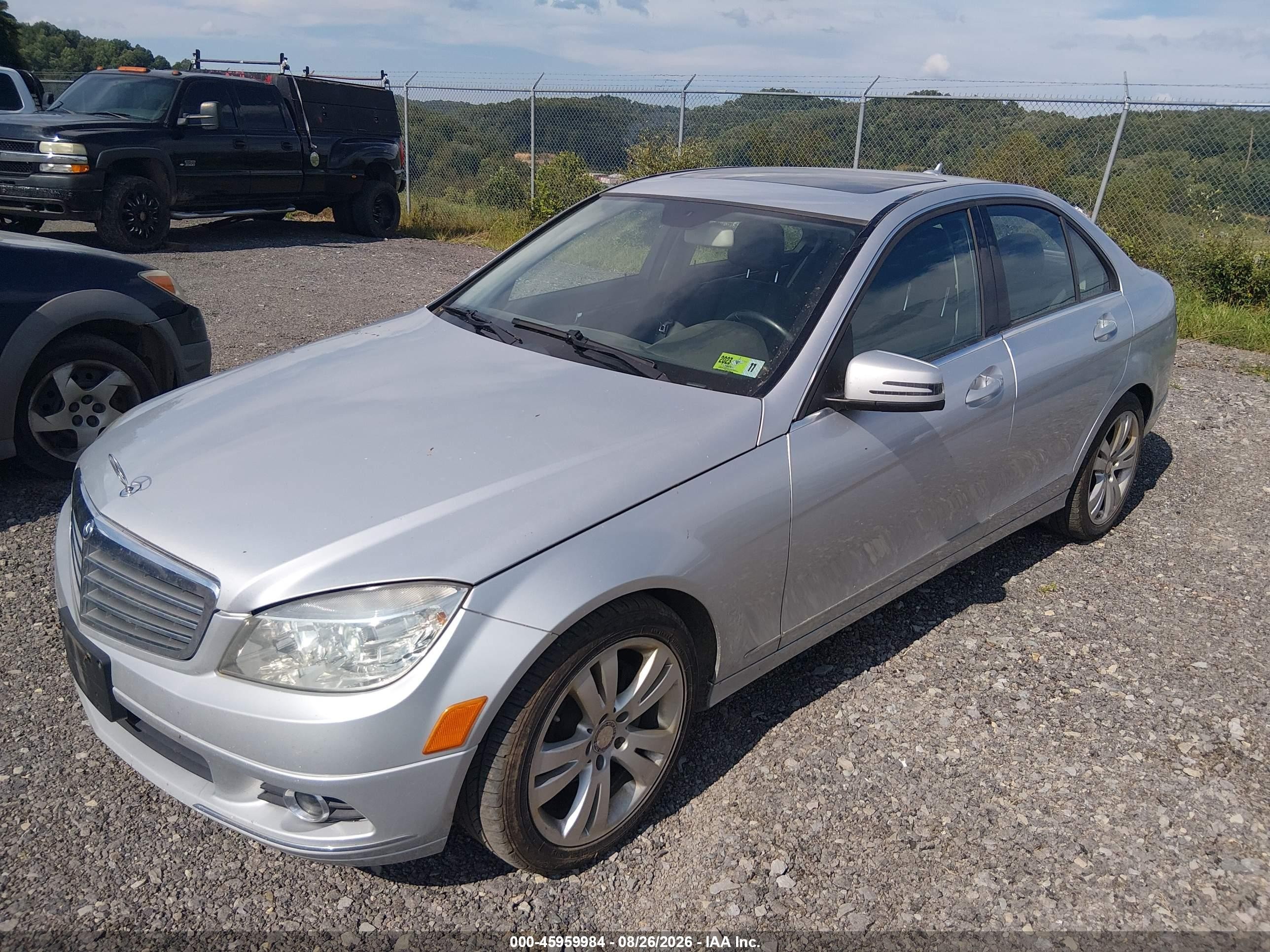 2011 Mercedes-benz C 300 Luxury 4matic/sport 4matic Серебряный vin: WDDGF8BB6BR174167