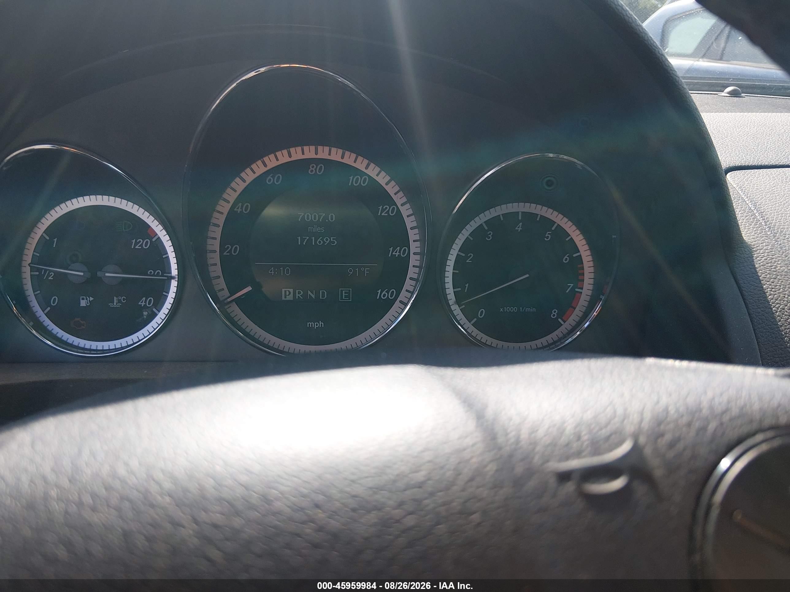 2011 Mercedes-benz C 300 Luxury 4matic/sport 4matic Серебряный vin: WDDGF8BB6BR174167