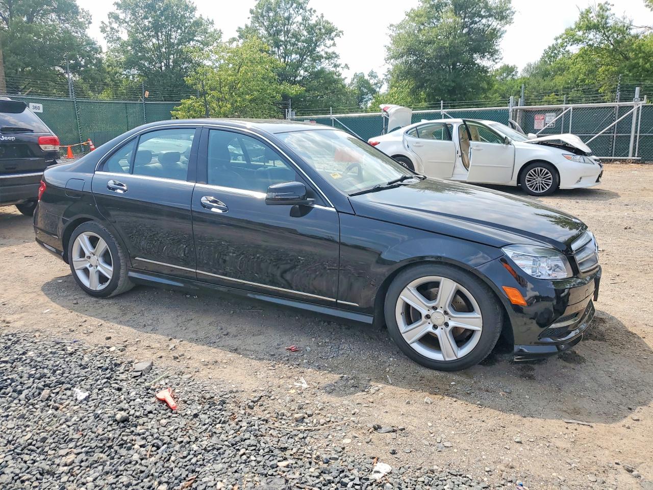 2011 Mercedes-benz C 300 4matic Черный vin: WDDGF8BB6BR175982