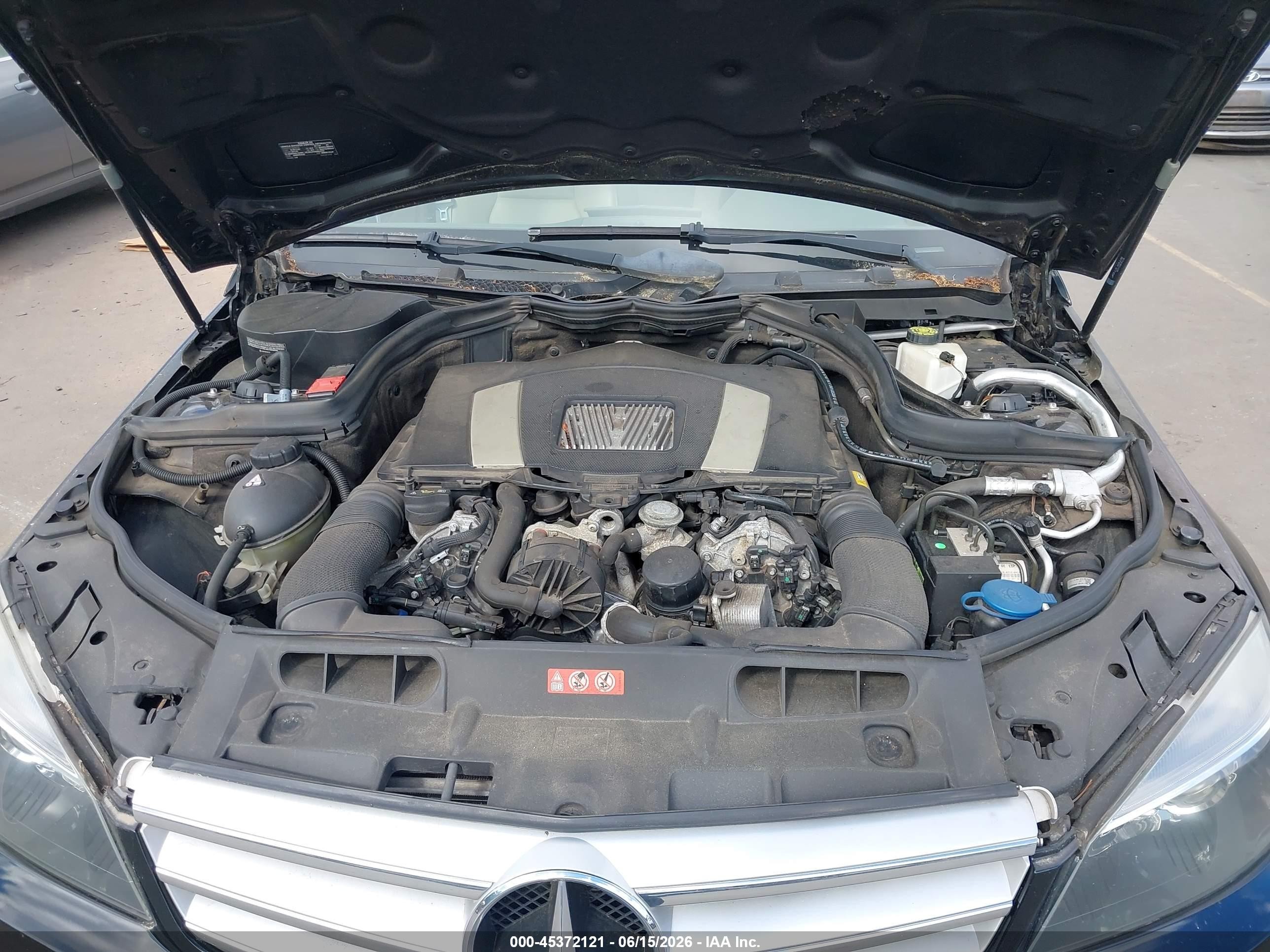 2011 Mercedes-benz C 300 Luxury 4matic/sport 4matic Черный vin: WDDGF8BB6BR182169
