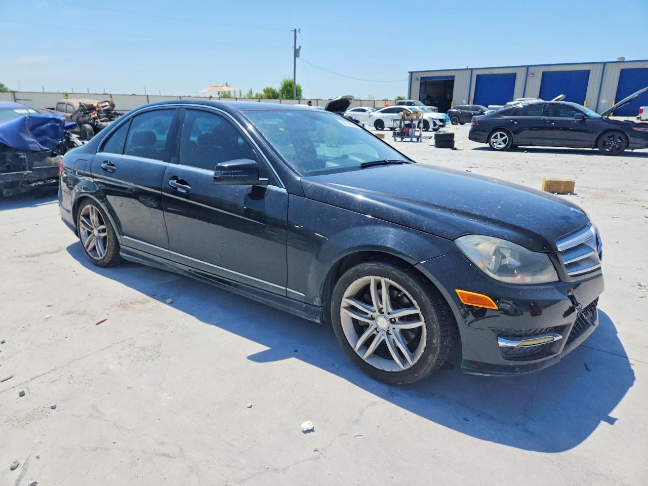 2012 Mercedes-benz C 300 4matic Black vin: WDDGF8BB6CA619152