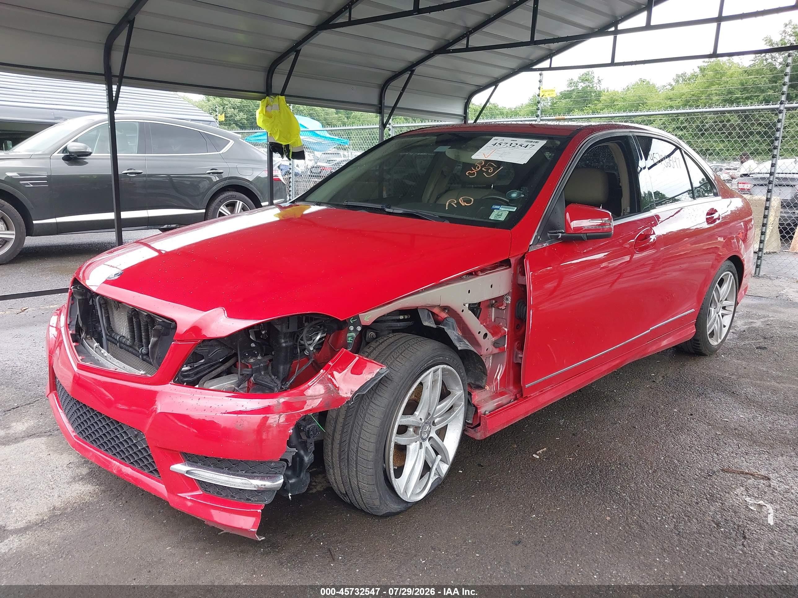 2012 Mercedes-benz C 300 Luxury 4matic/sport 4matic Red vin: WDDGF8BB6CF912732