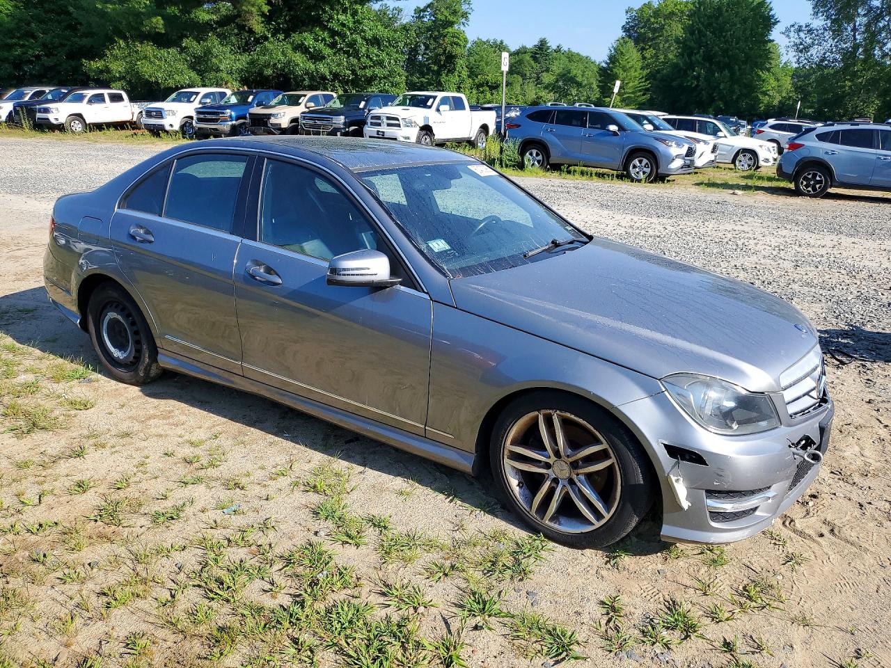 2012 Mercedes-benz C 300 4matic Серебряный vin: WDDGF8BB6CR193545