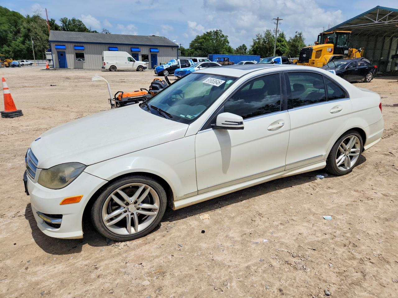 WDDGF8BB6CR206102