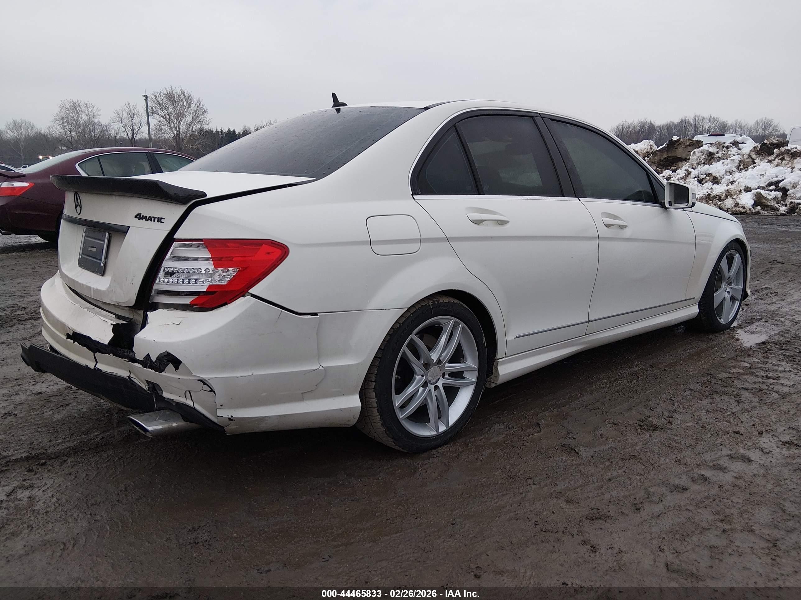 2012 Mercedes-benz C 300 Sport 4matic Белый vin: WDDGF8BB6CR223787