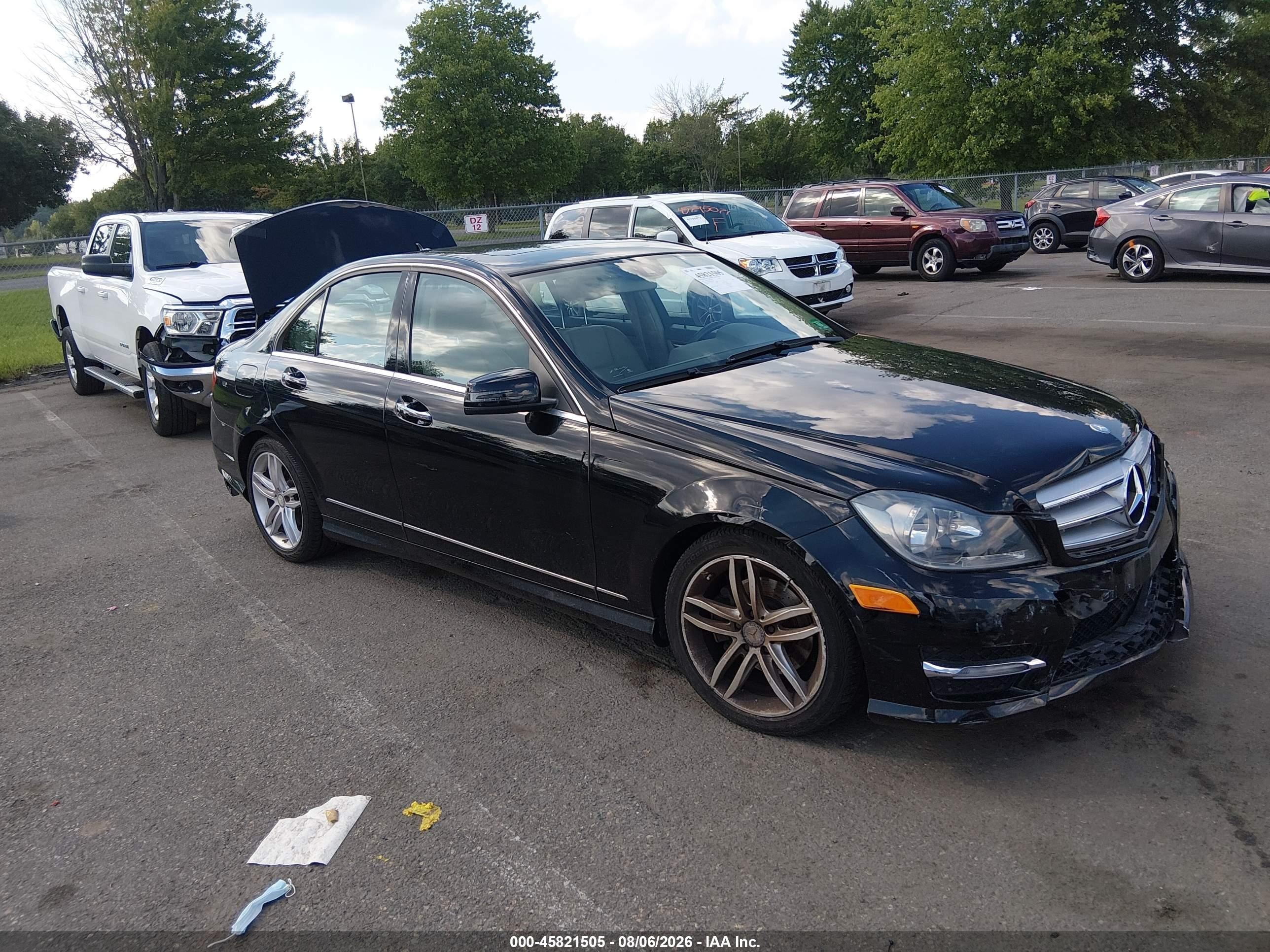 WDDGF8BB6CR225958