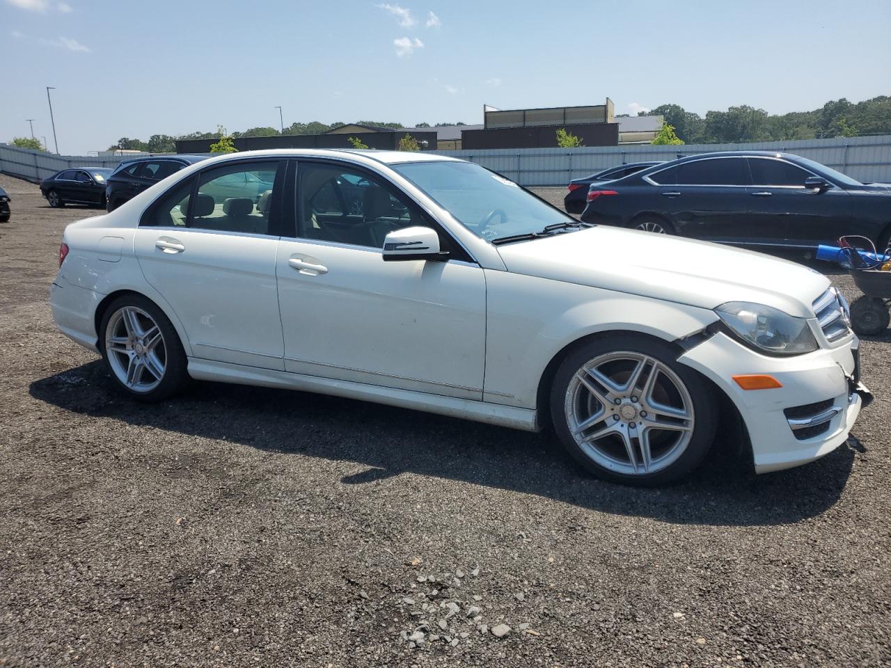 2012 Mercedes-benz C 300 4matic White vin: WDDGF8BB6CR238533
