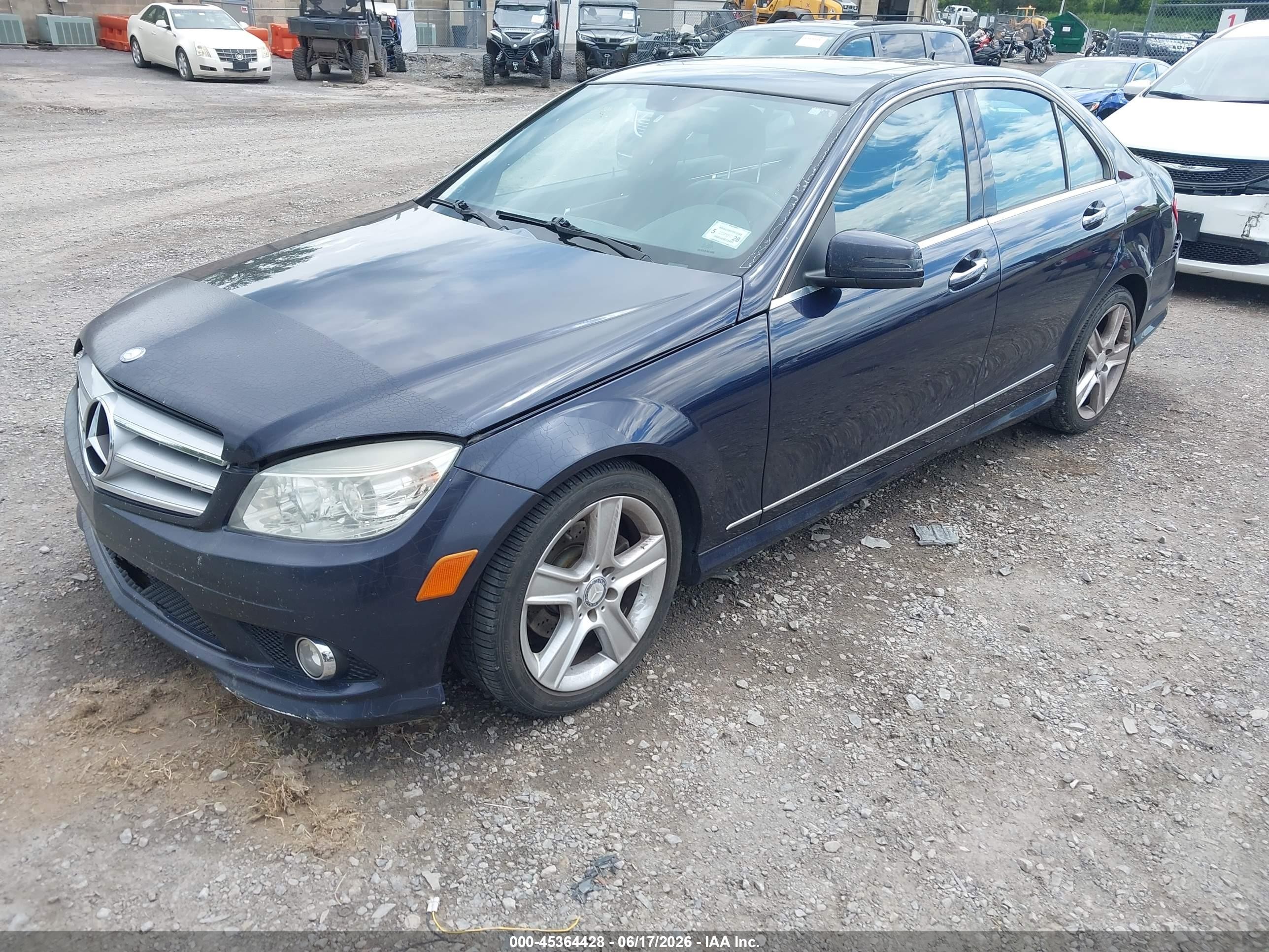 2010 Mercedes-benz C 300 Luxury 4matic/sport 4matic Синий vin: WDDGF8BB7AF400832