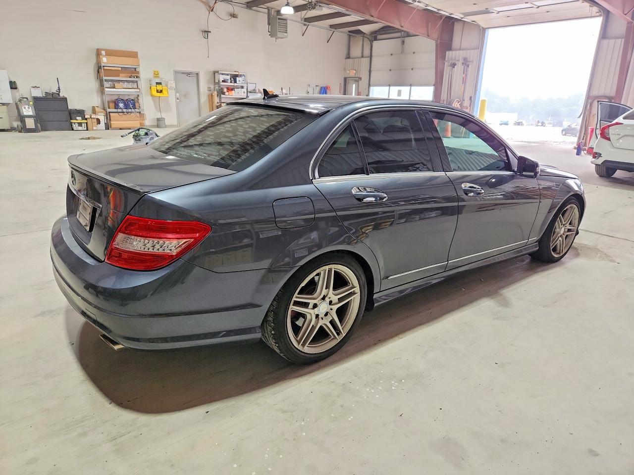 2010 Mercedes-benz C 300 4matic Gray vin: WDDGF8BB7AF401673