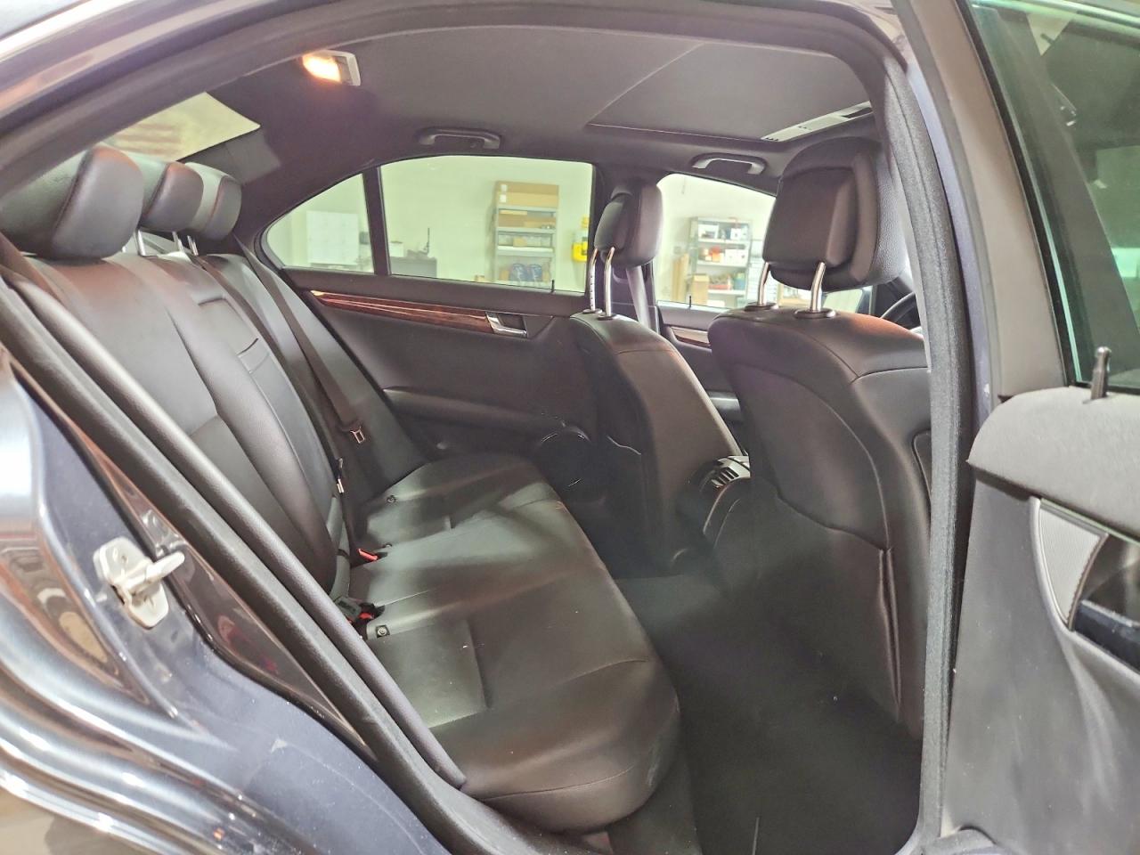 2010 Mercedes-benz C 300 4matic Gray vin: WDDGF8BB7AF401673