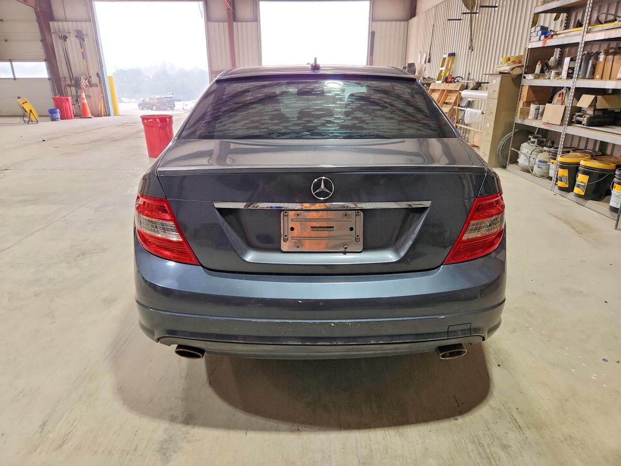 2010 Mercedes-benz C 300 4matic Gray vin: WDDGF8BB7AF401673