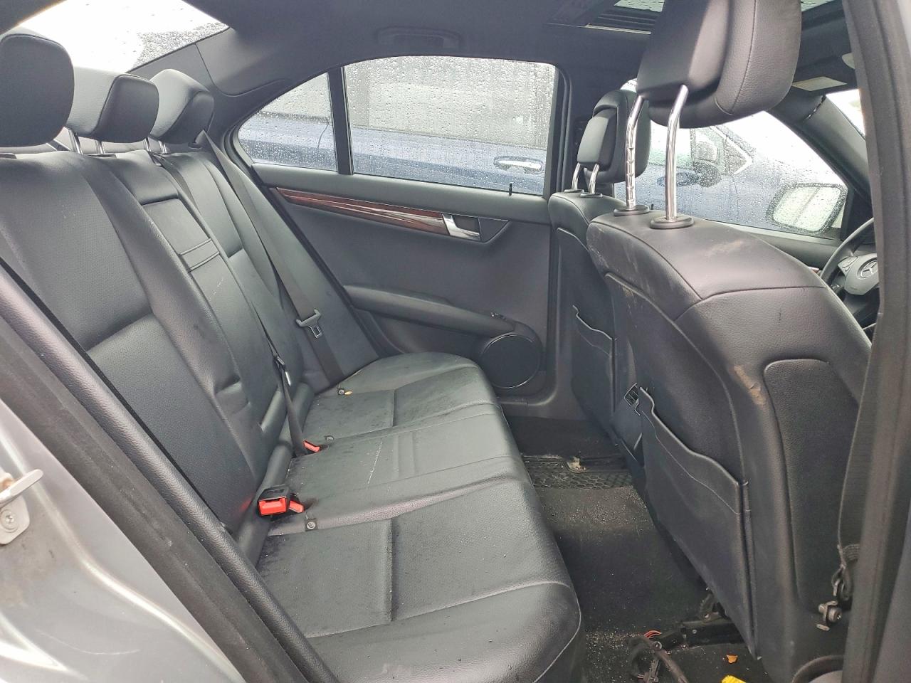 2010 Mercedes-benz C 300 4matic Серебряный vin: WDDGF8BB7AF418067