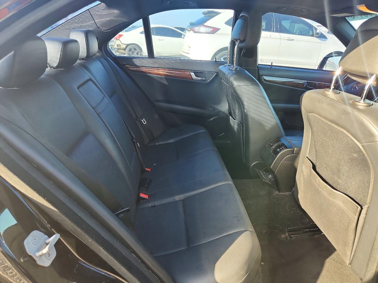 2010 Mercedes-benz C 300 4matic Black vin: WDDGF8BB7AF424452