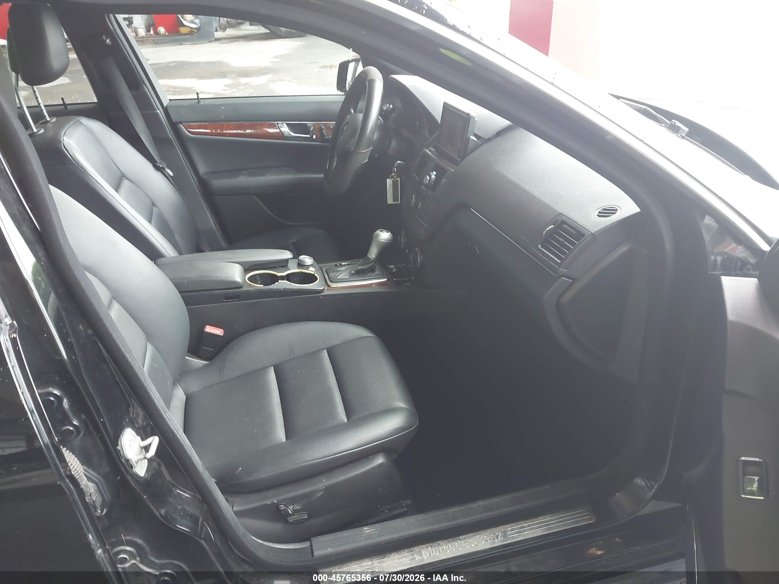 2010 Mercedes-benz C 300 Luxury 4matic/sport 4matic Black vin: WDDGF8BB7AR102005