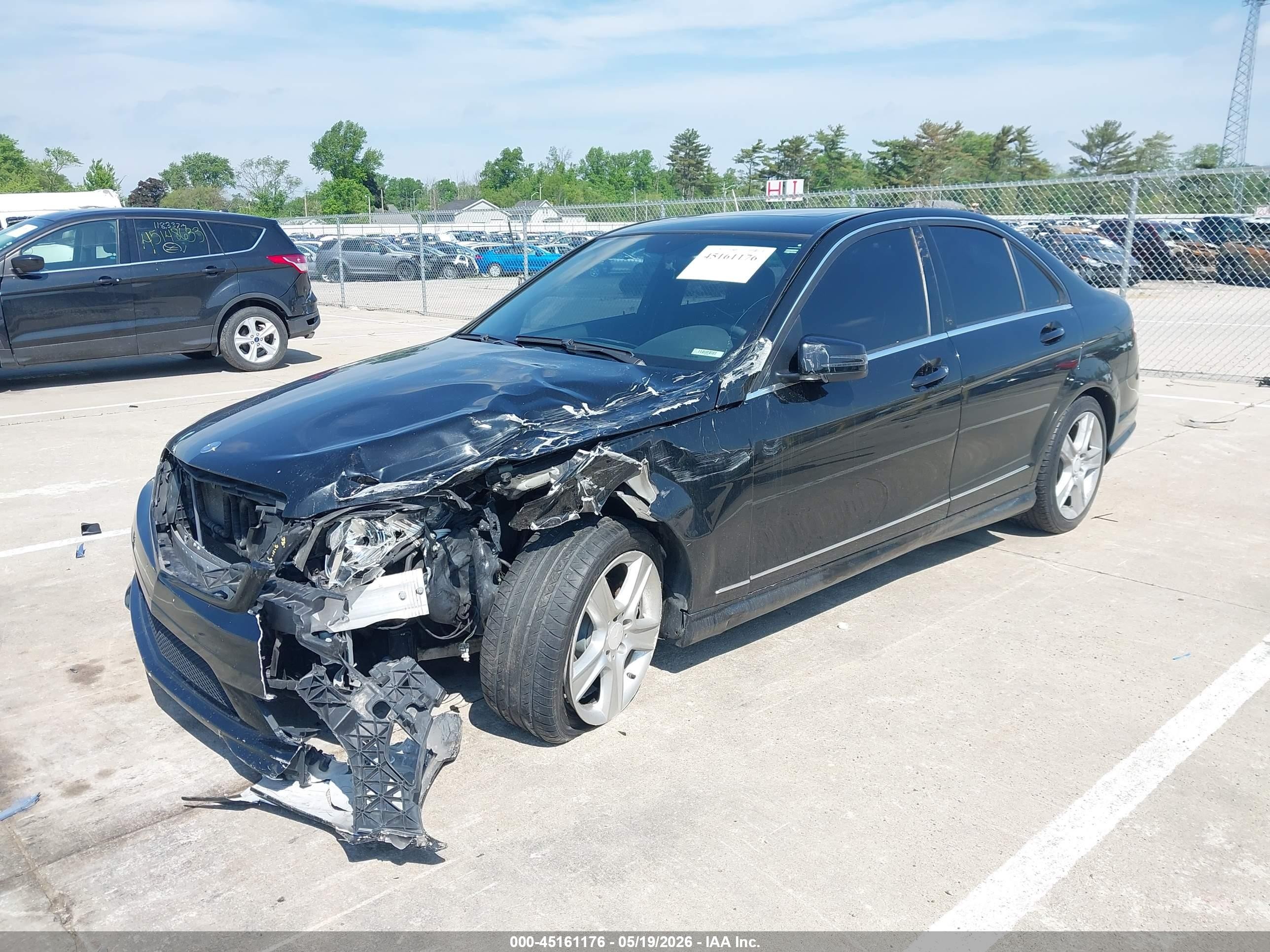 2010 Mercedes-benz C 300 Luxury 4matic/sport 4matic Черный vin: WDDGF8BB7AR104529