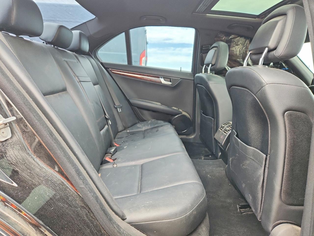 2010 Mercedes-benz C 300 4matic Black vin: WDDGF8BB7AR108743