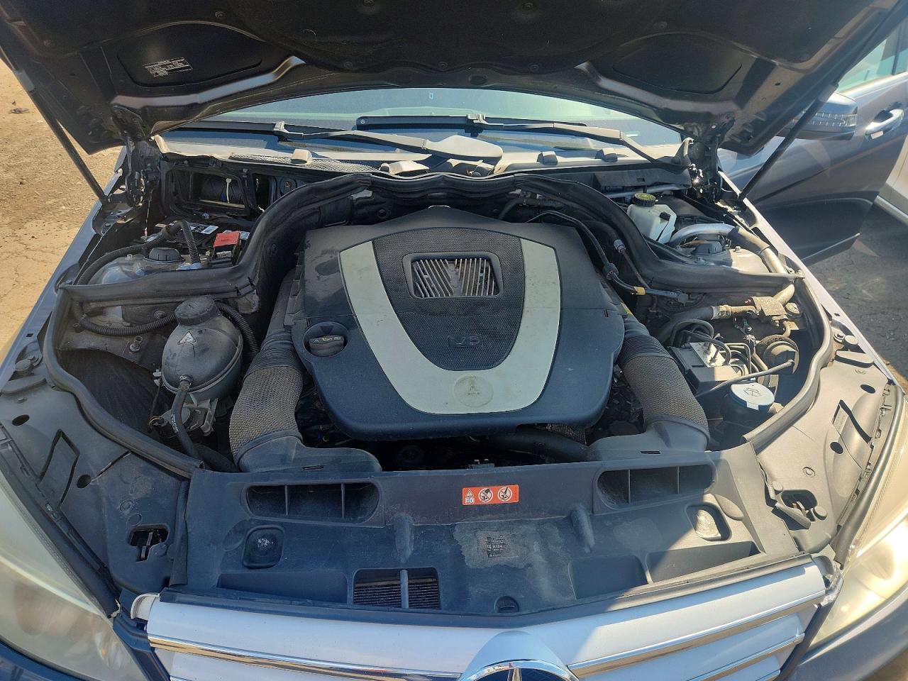 2010 Mercedes-benz C 300 4matic Gray vin: WDDGF8BB7AR123341