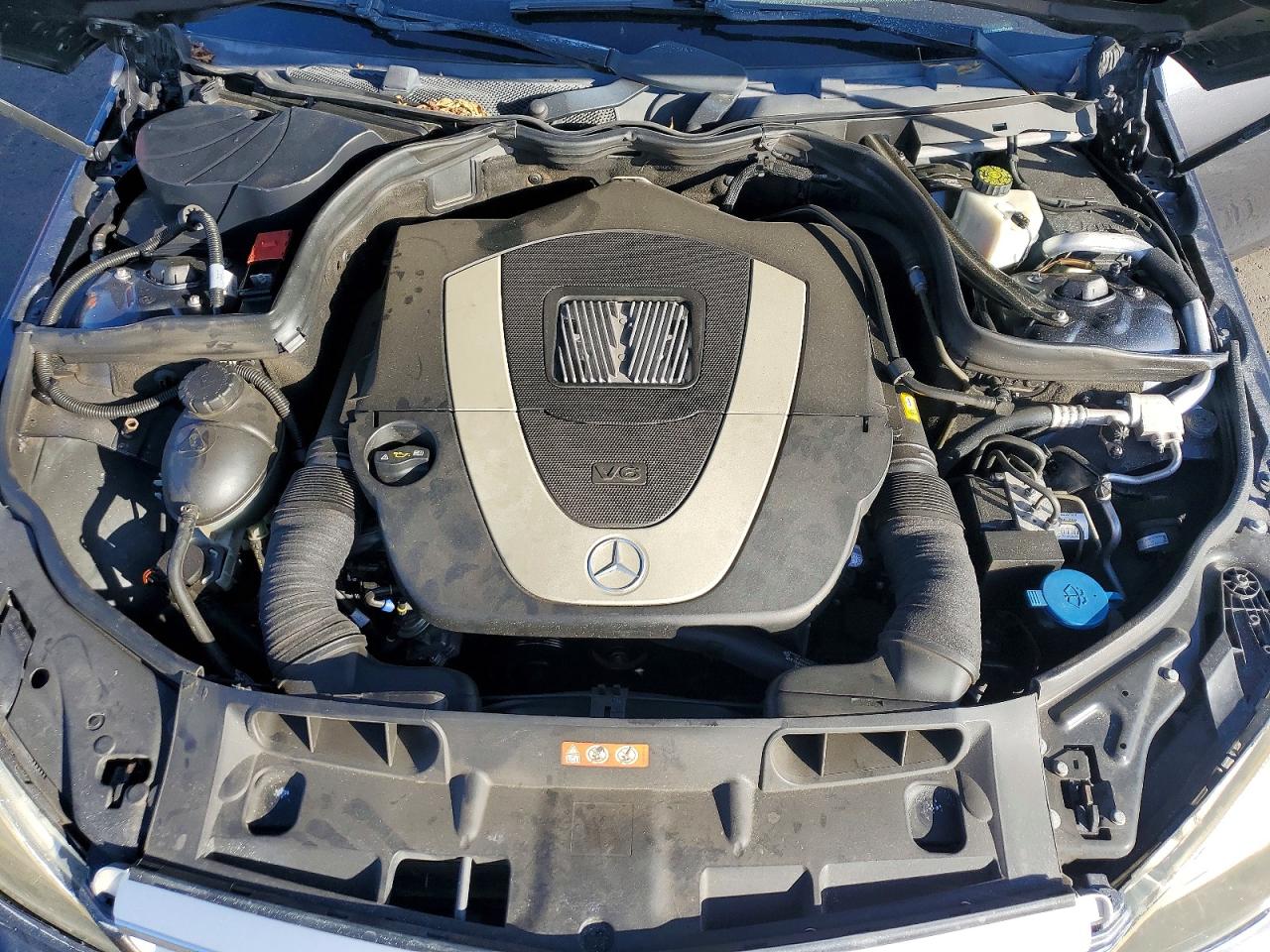 2011 Mercedes-benz C 300 4matic Gray vin: WDDGF8BB7BR148435